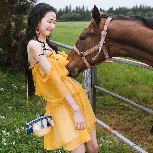 春暖花开好出去玩儿了,必带的裙子"装备"!