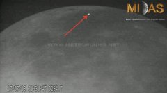 新视频展示两块“流氓”太空岩石撞击月球表面
