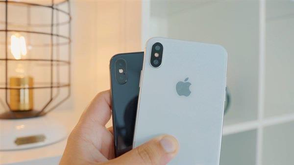 还是原来的味道!6.1/6.5英寸新iPhone机模上手