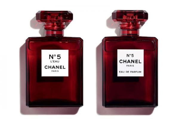 全新红色包装的Chanel No. 5 实在太美了！