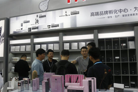 致力创新,共创未来,合信通深受美博会瞩目