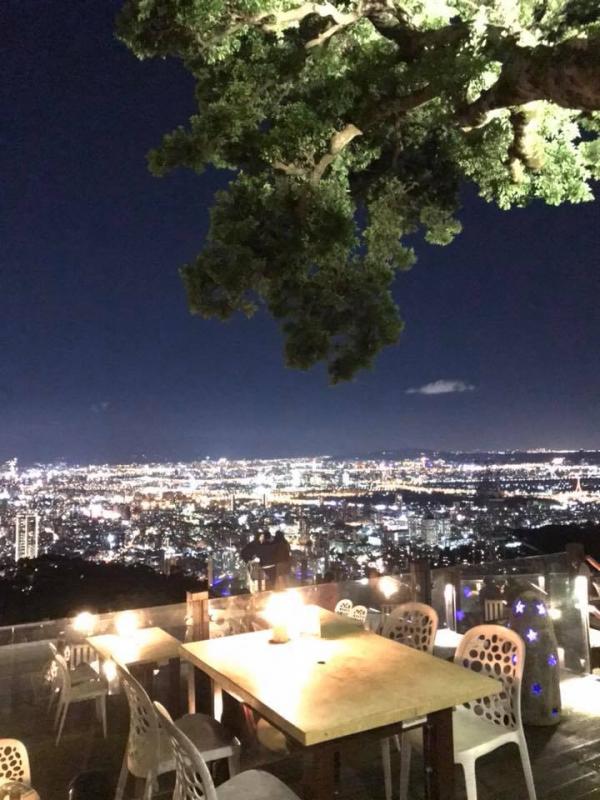 观赏台北夜景好去处!阳明山3间平价餐厅边赏夜景边尝美食