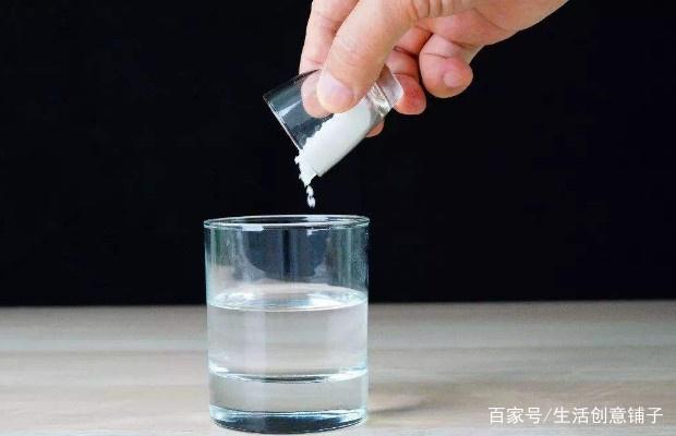 去除油污技巧:一瓶小小的食用醋在厨房的却有大作用